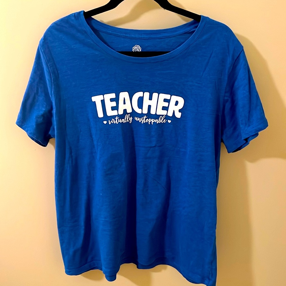 Teacher tee - Virtually unstoppable - excellent gift for online teacher or tutor